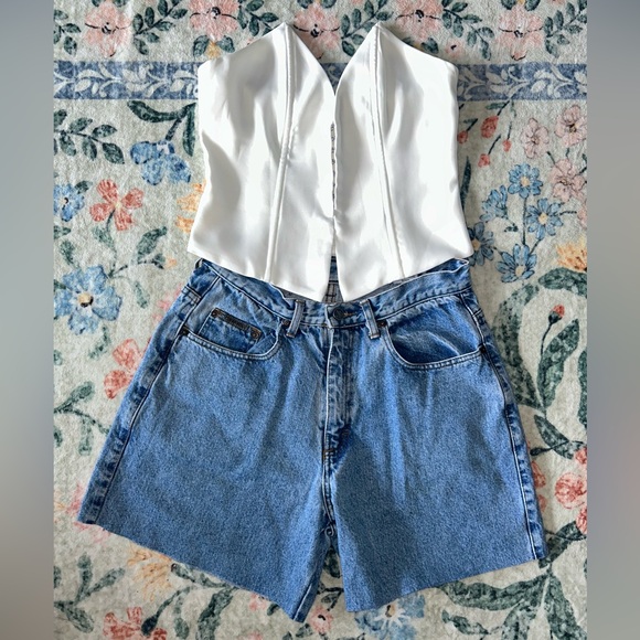 Calvin Klein denim shorts - Picture 3 of 6